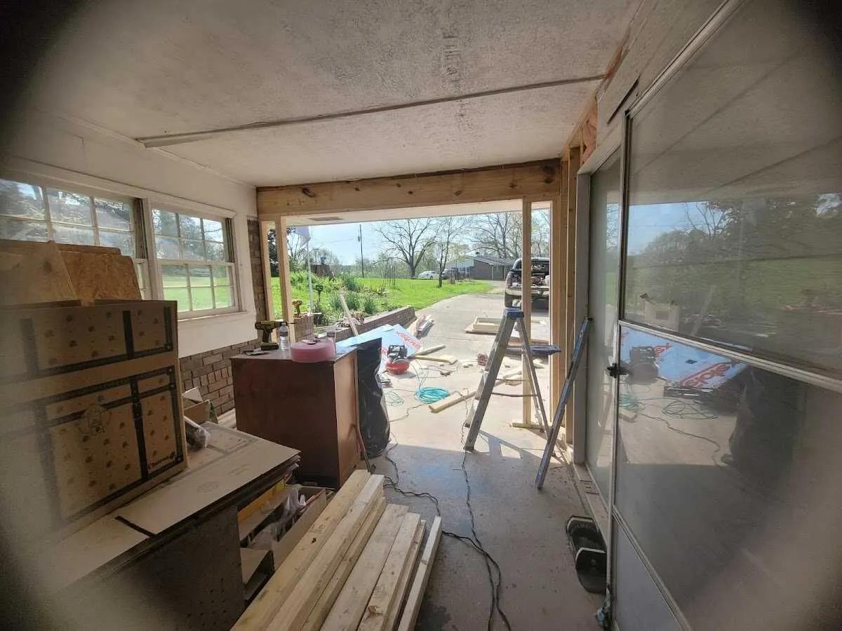 Air movers and dehumidifier for Drying & Dehumidification in Harker Heights